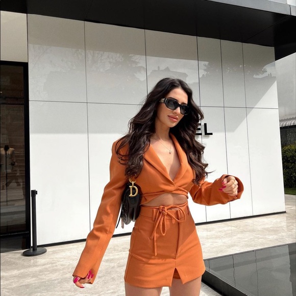 ZARA 2 piece Tangerine Tied Crop Blazer and Skort - Picture 4 of 11